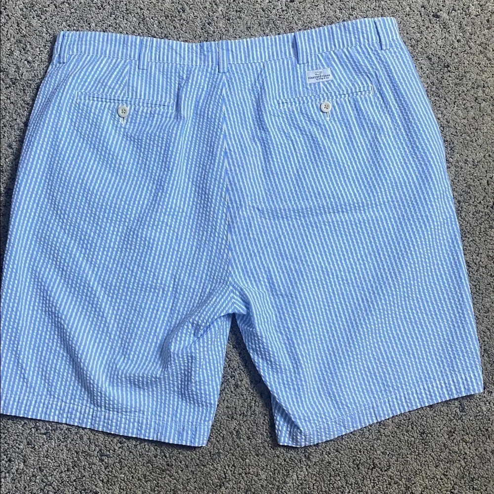 Vineyard Vines Seersucker Blue and White Striped Shorts Men’s Sz 40 - Picture 4 of 8